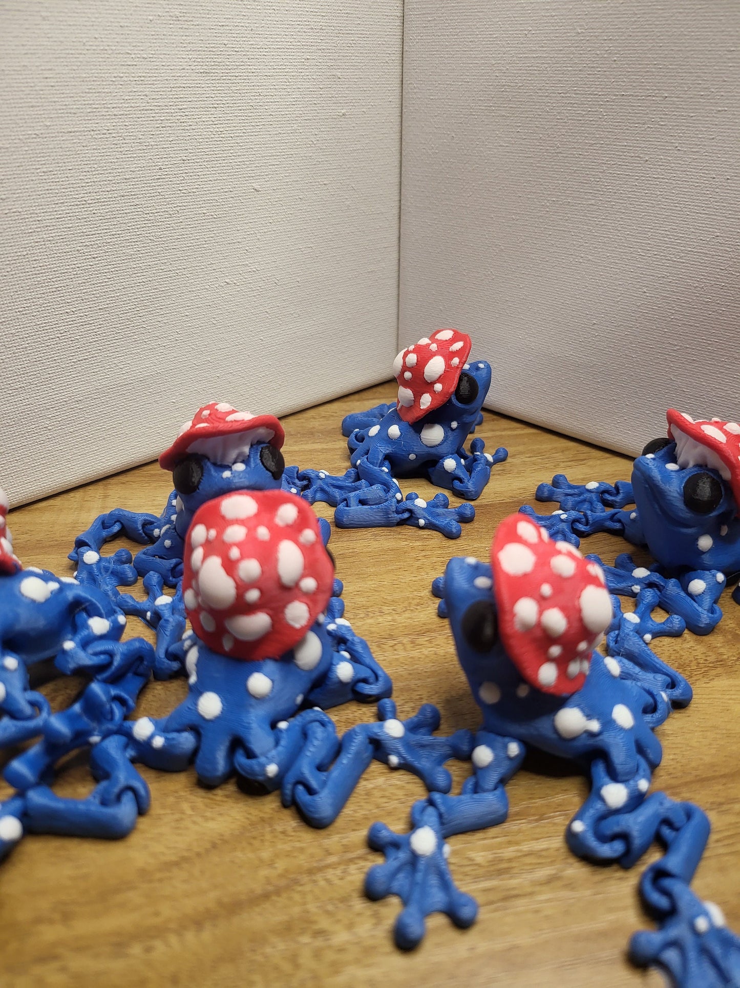 Spotted Mushroom Frogs 3D Print