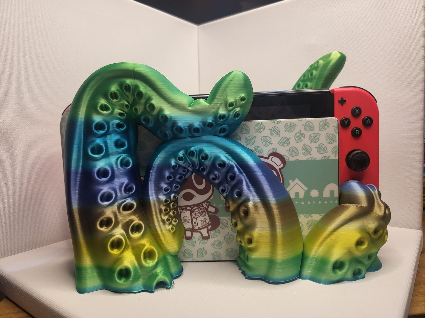 Tentacle Style Dock Case for Nintendo Switch Classic or OLED