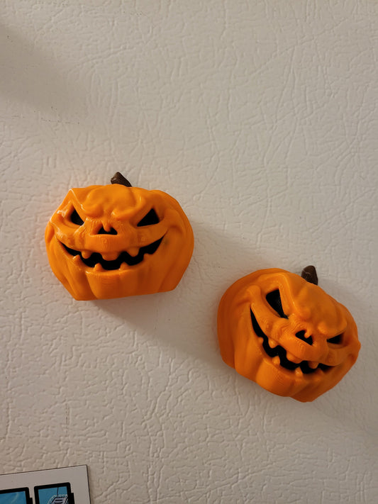 Jack-o-Lantern Magnet or Keychain