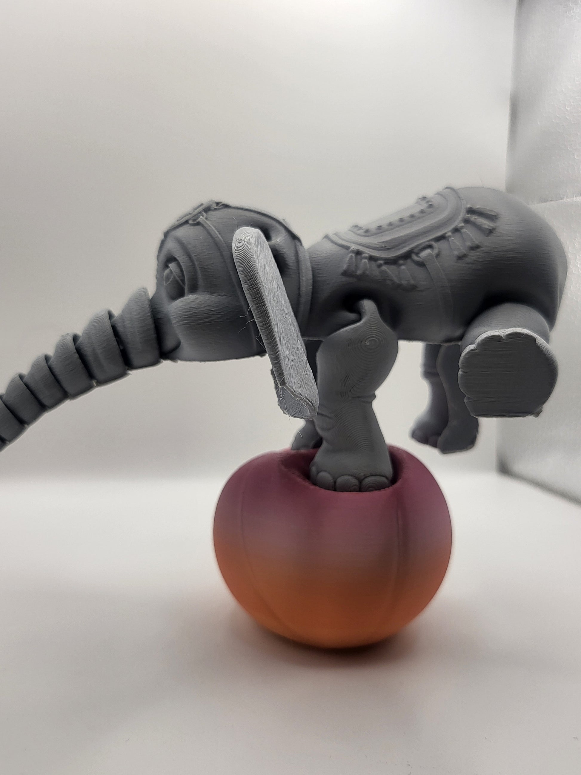 Circus Elephant (Optional Stand&Ball) 3D Print