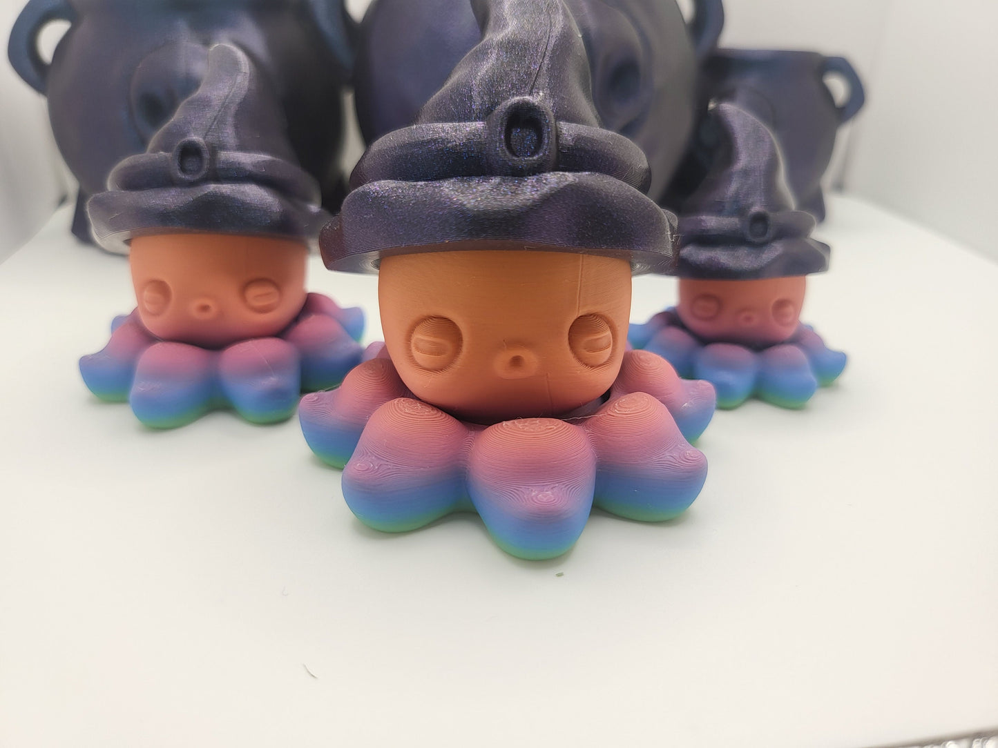Cute Octopus Fidget Spinner with Optional Cauldron and Witch Hat | 3D Print