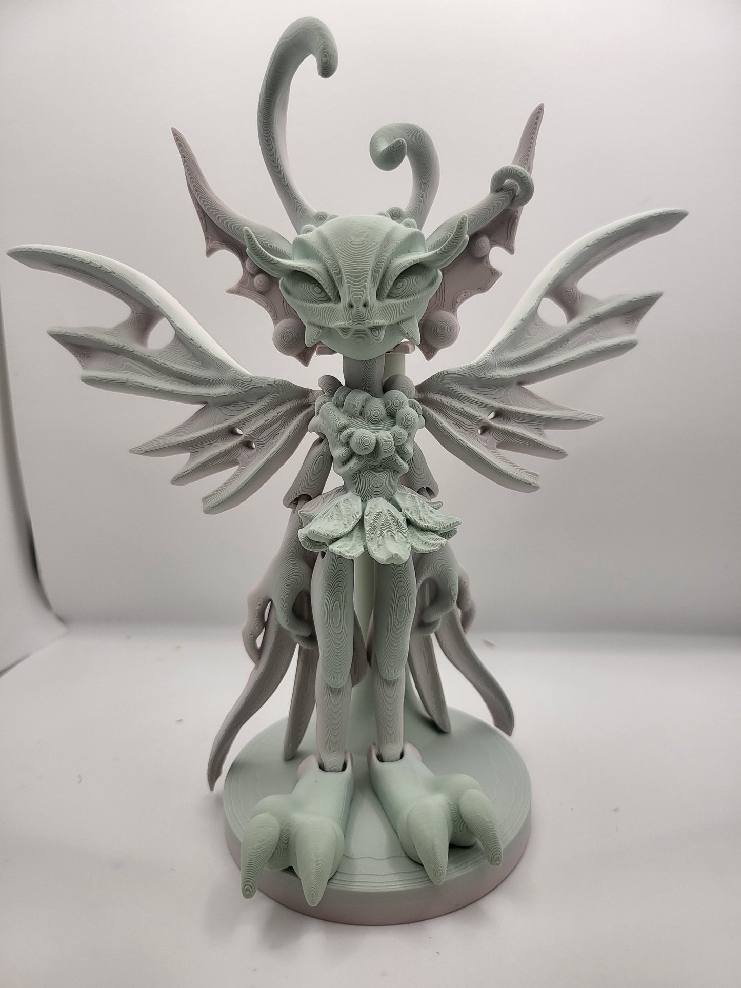 Creepy Fairy with Display Stand Articulated 3D Print