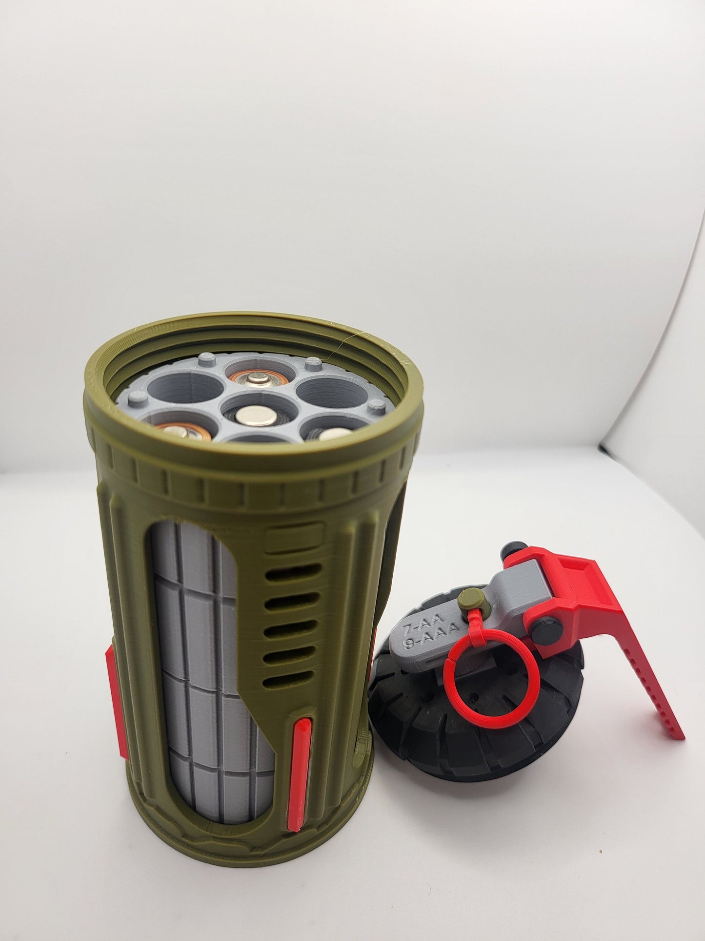 Futuristic Grenade AA/AAA Battery Storage 3D Print