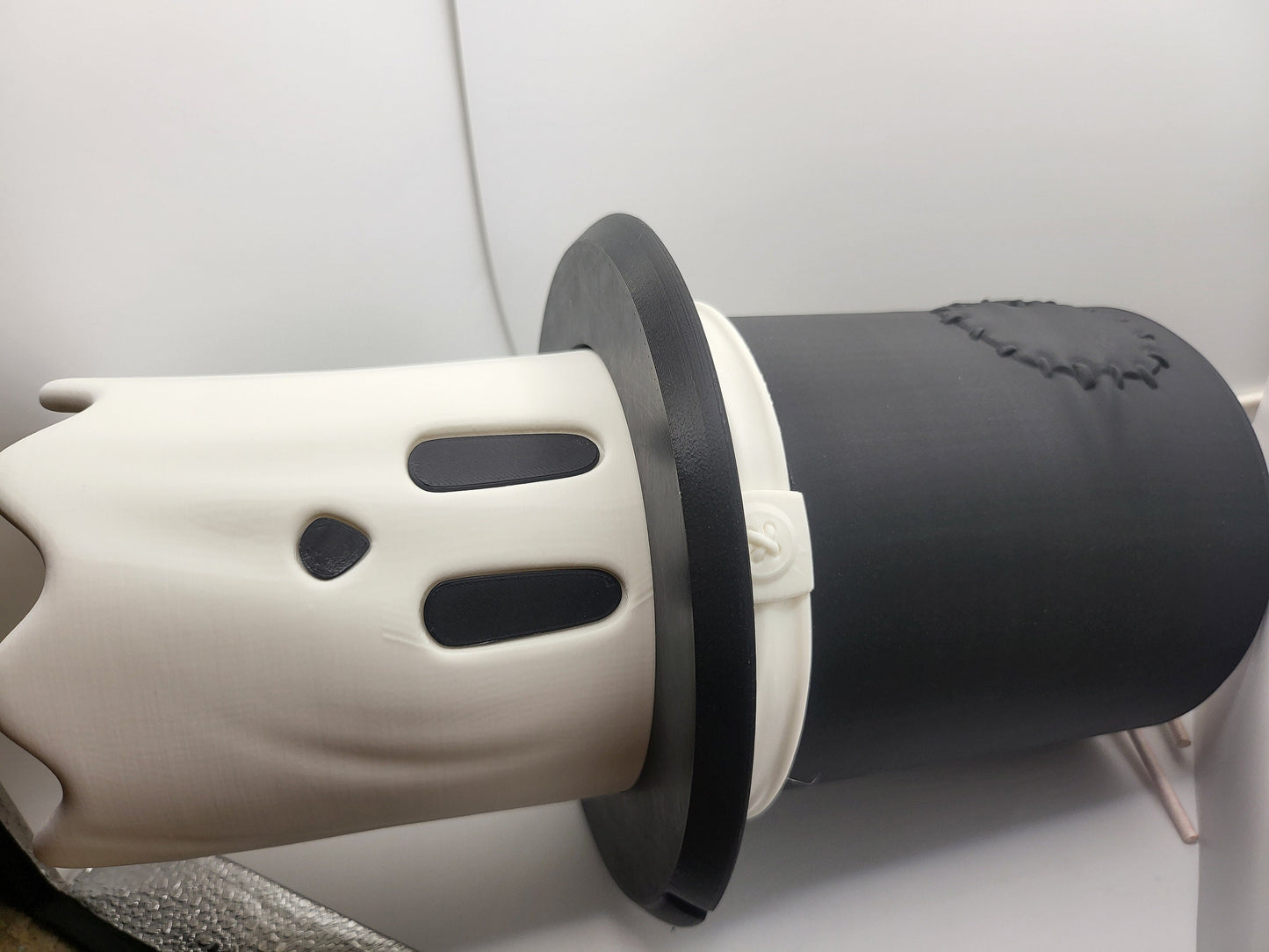 Peek-A-Boo Ghost Top Hat Bowl 3D Print