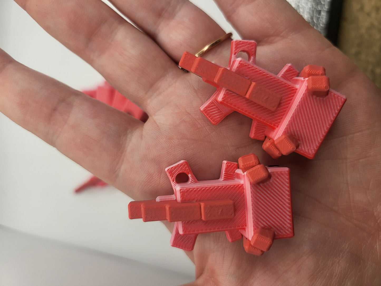 Bloxolotl Articulated 3D Print (Keychain Sized, Articulate Version Available as well)