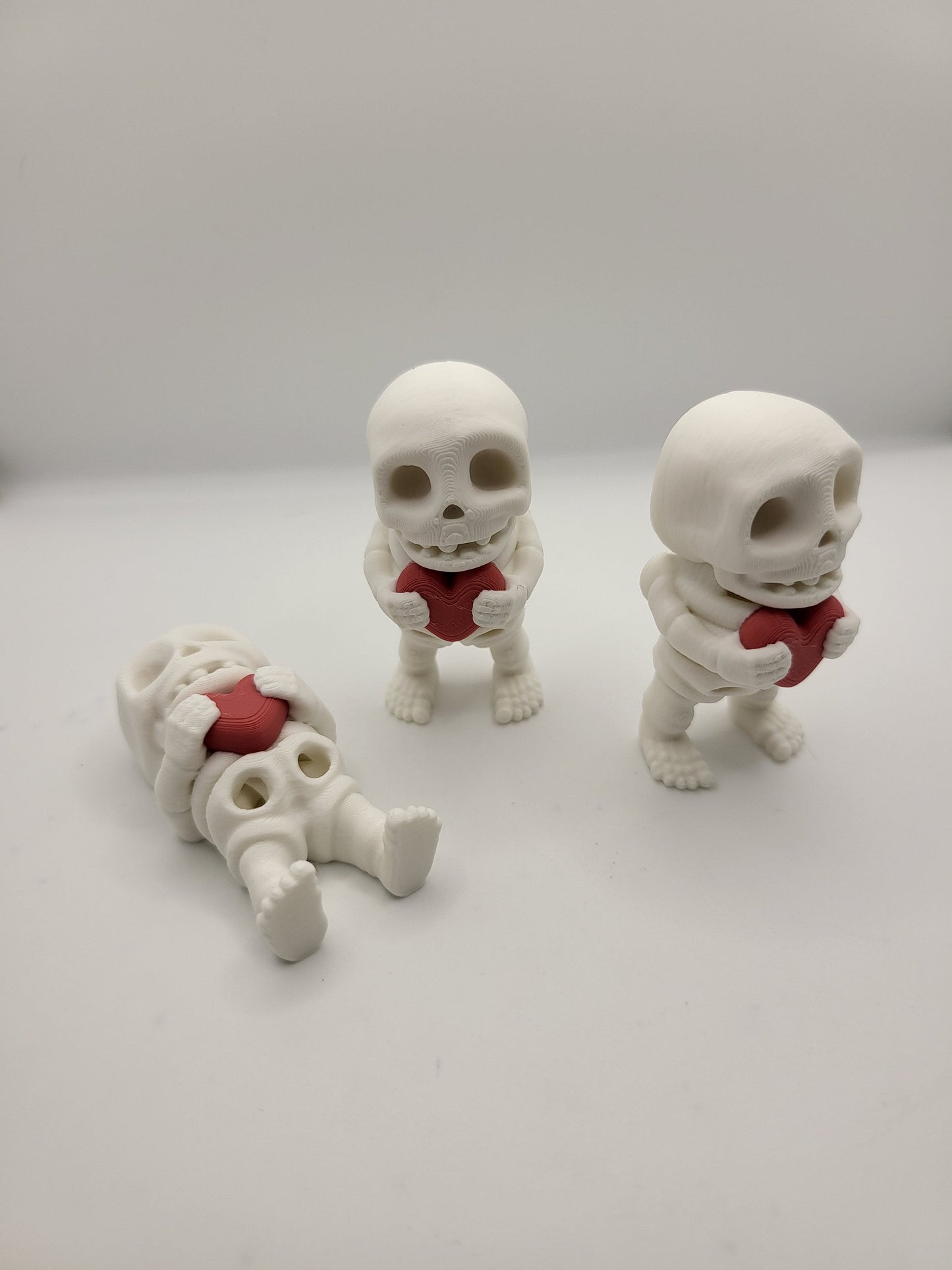 Tiny Articulated Skeleton with a Heart 3D Print