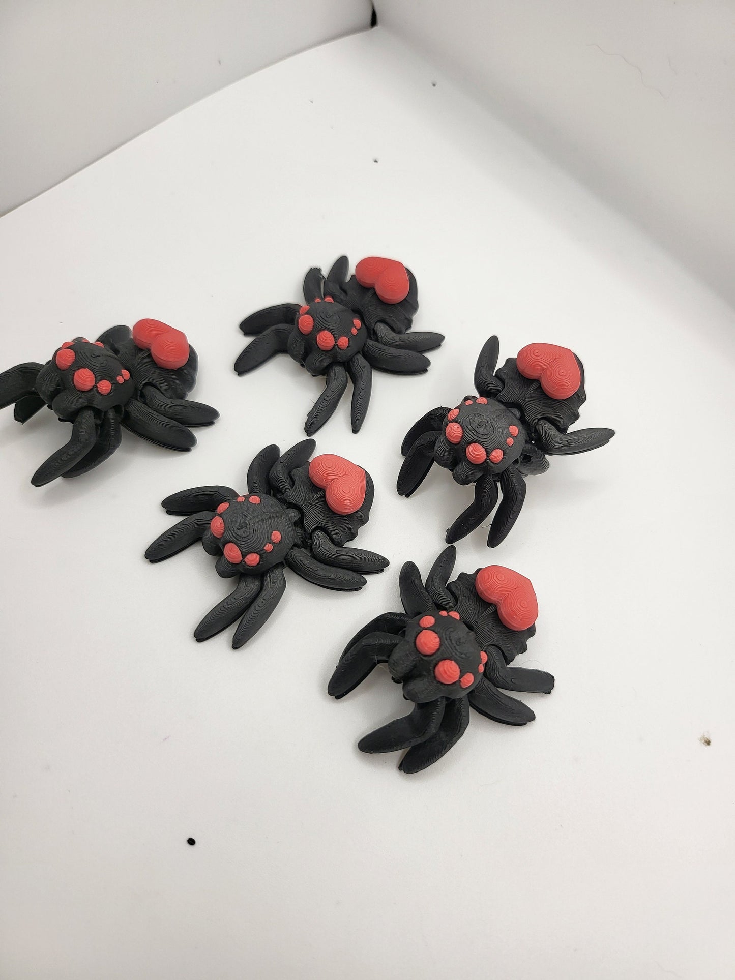 Tiny Articulated Love Spiders 3D Print