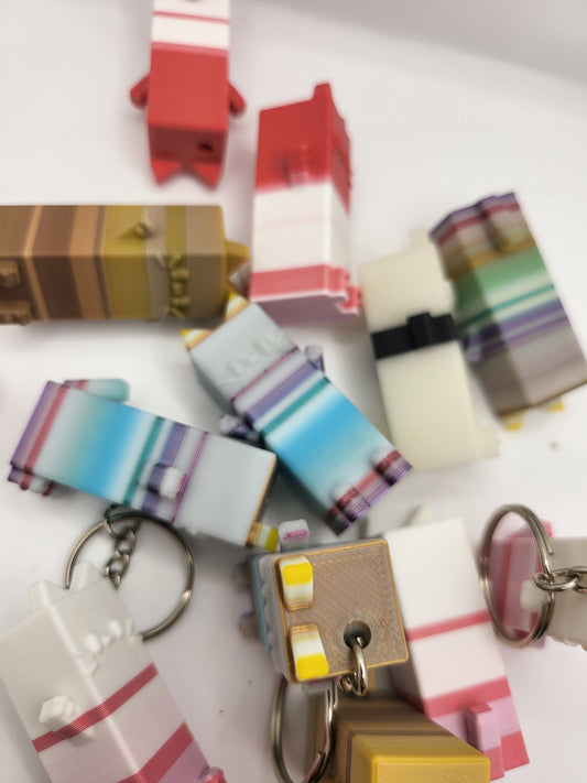 8-Bit Random Colors Mystery Purge Object - Cat, Caterpillar, Duck, Squid, Dino or Robot  | 3D Print