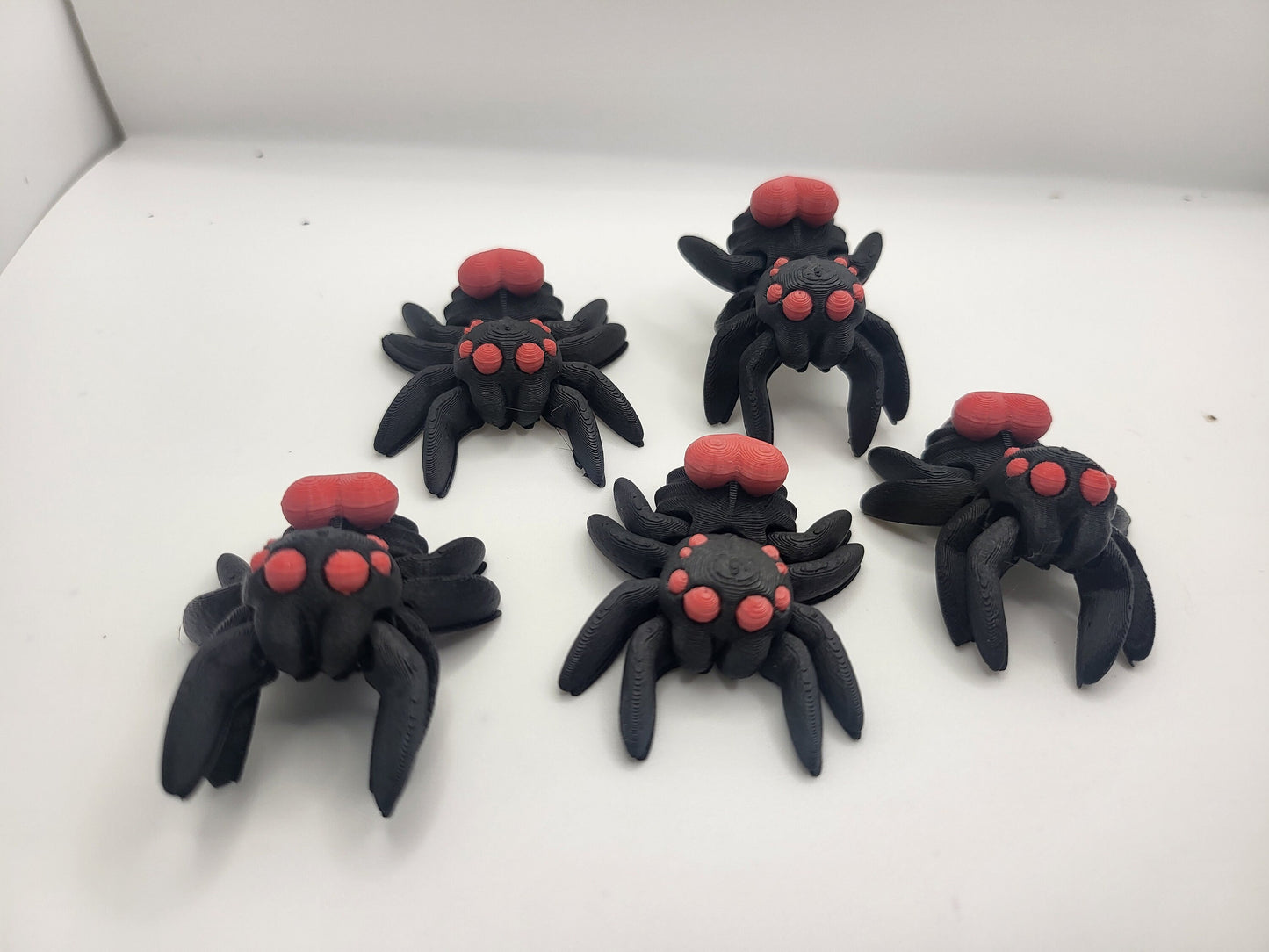 Tiny Articulated Love Spiders 3D Print