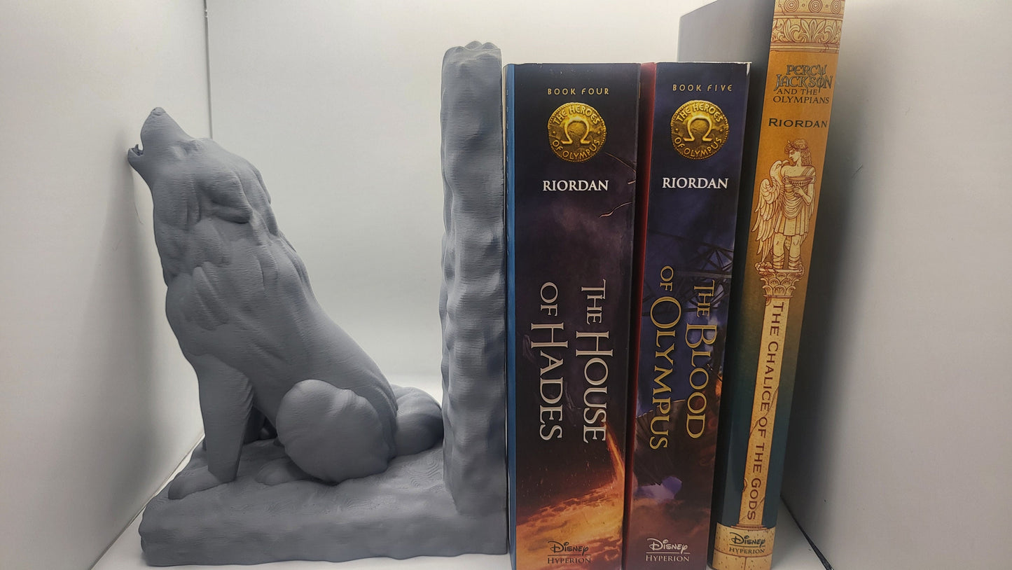 Howling Wolf Bookends (with Lip for Weight) | 3D Print
