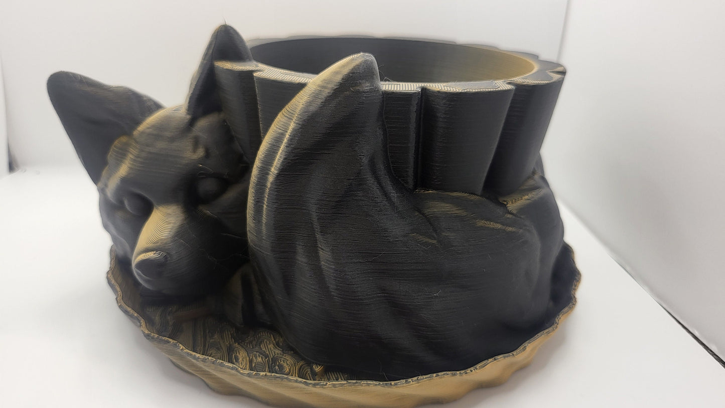 Sleepy Fox Indoor Planter with Tray 3D Print