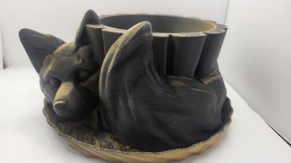 Sleepy Fox Indoor Planter with Tray 3D Print