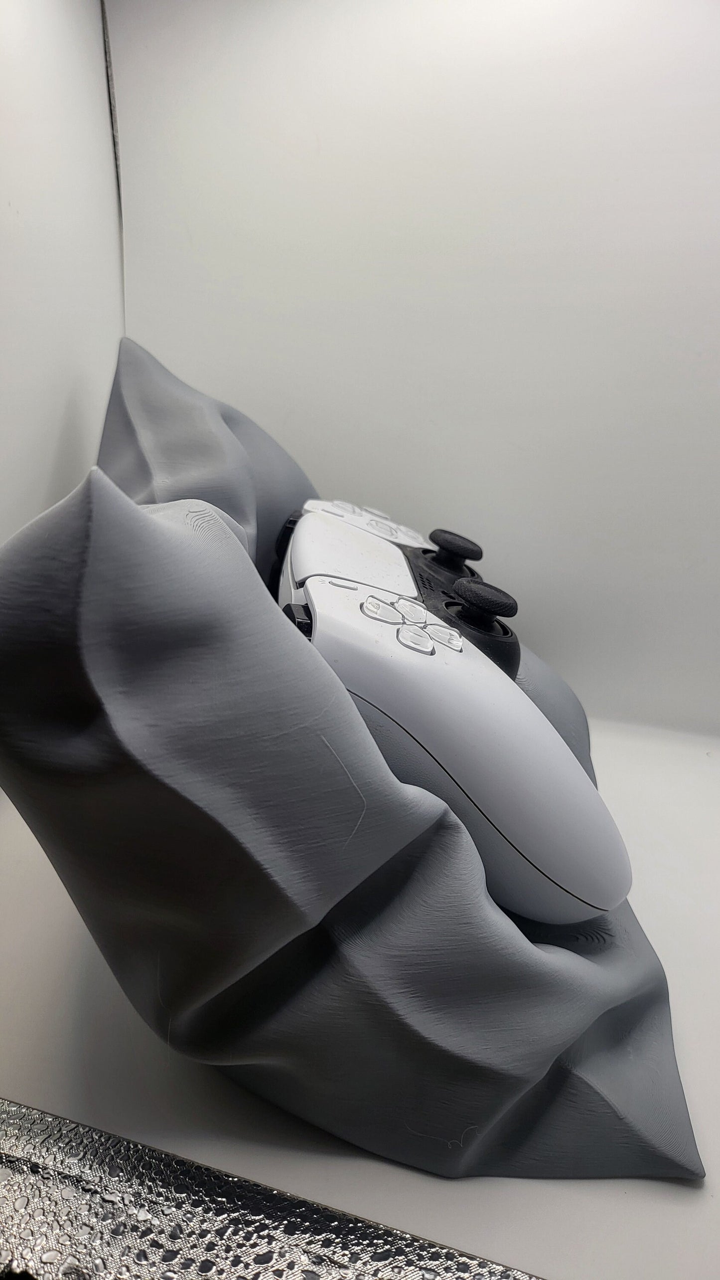 Pillow Controller Stand for Multiple Controller Styles | Two Styles: Crochet, or Regular | 3D Print