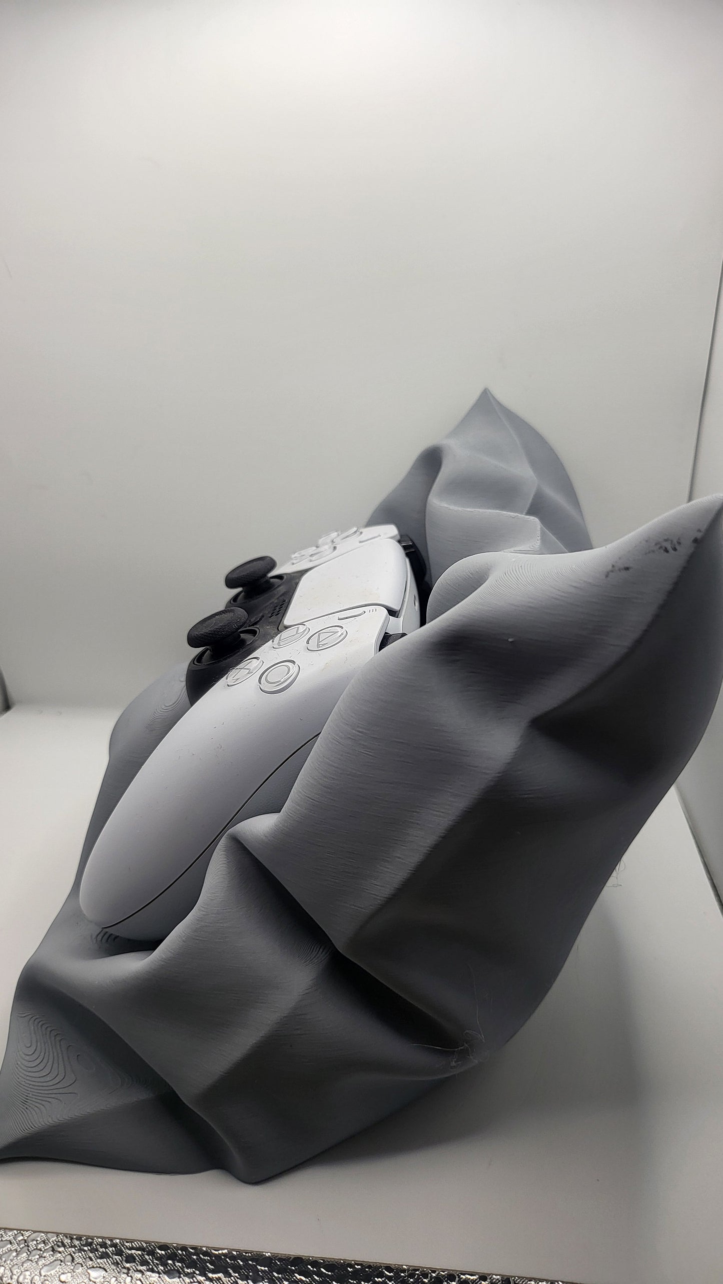 Pillow Controller Stand for Multiple Controller Styles | Two Styles: Crochet, or Regular | 3D Print