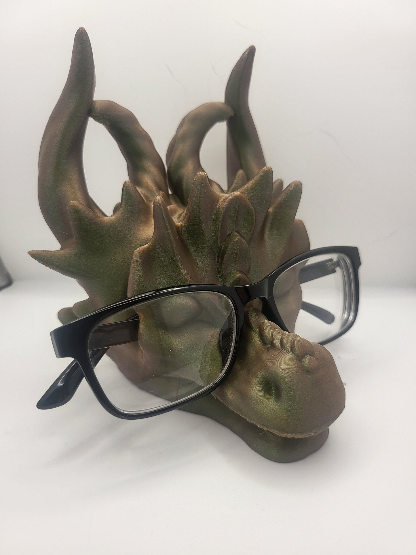 Dragon Head Glasses Holder Fantasy Display | 3D Print