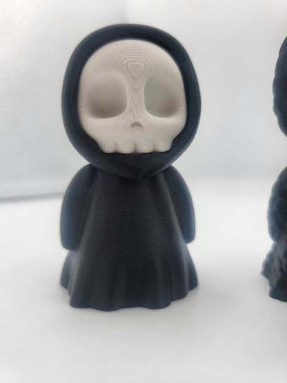 Small Reaper Desk Trinket Halloween Decoration - "Crochet" Style with Heart Eyes or Regular Reaper | 3D Print