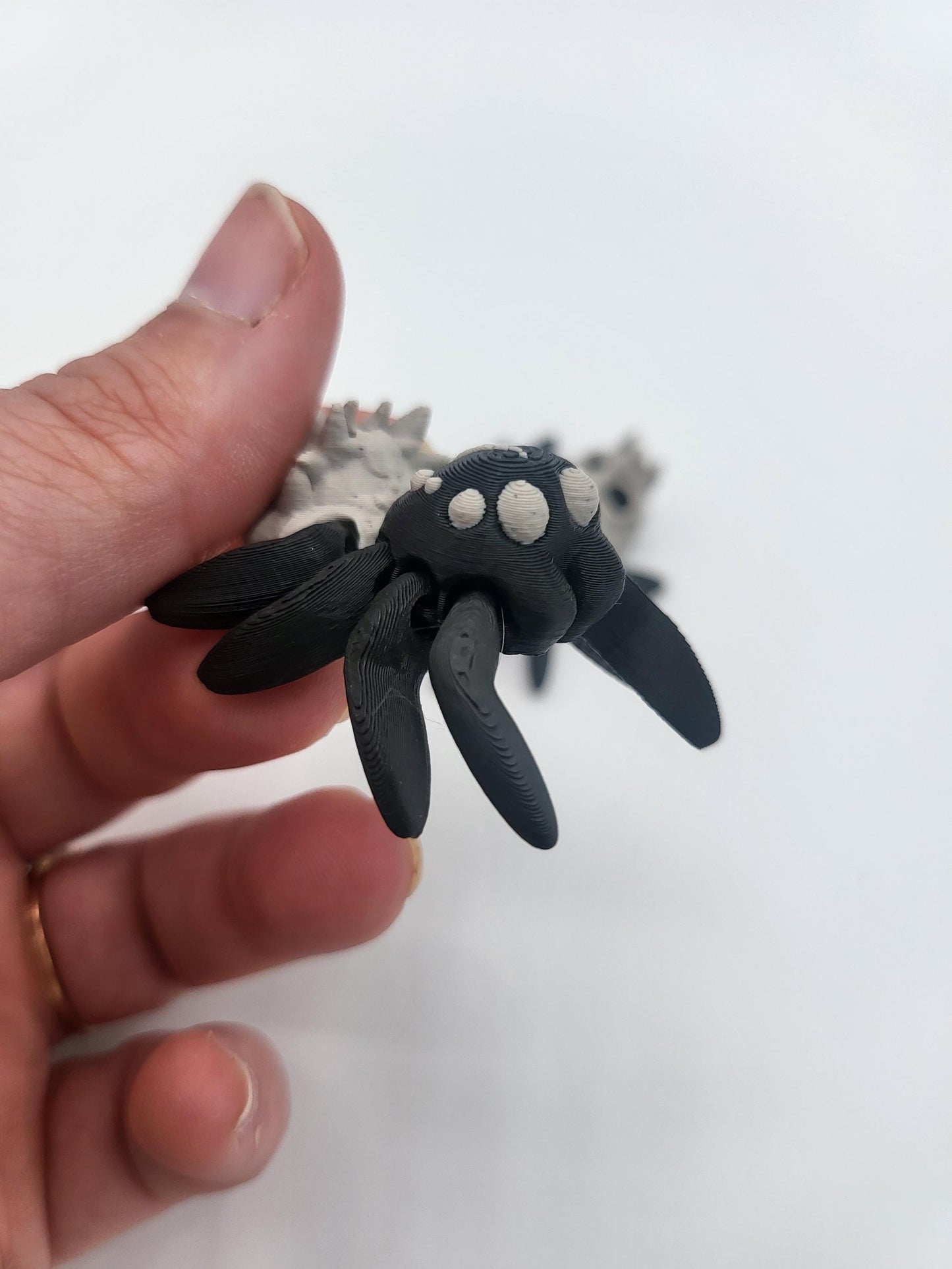 Tiny Cute Articulated Spooky Themed Hollow Skull Spiders 3D Print