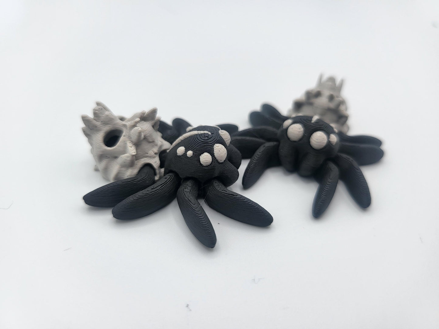 Tiny Cute Articulated Spooky Themed Hollow Skull Spiders 3D Print