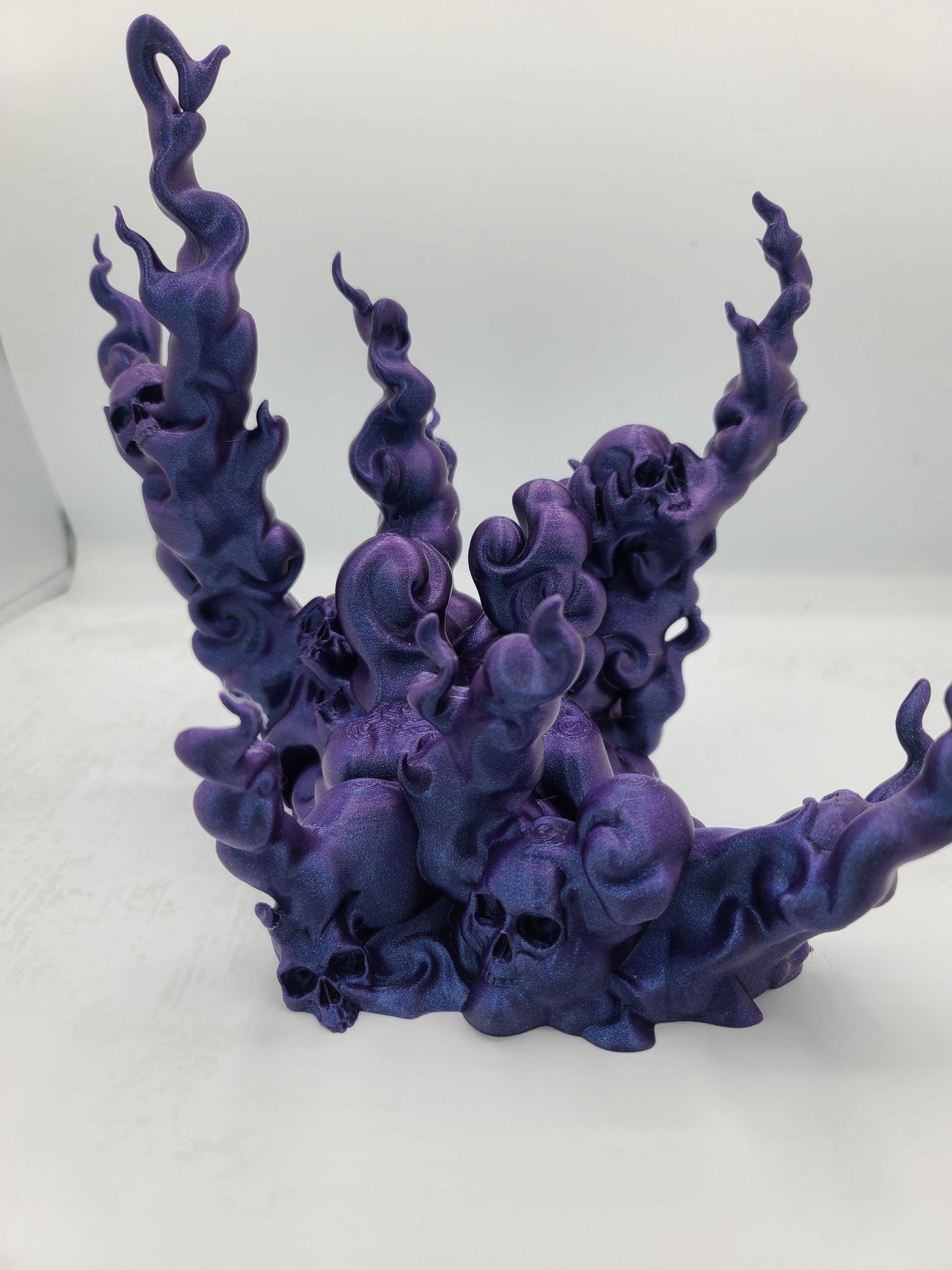 Spooky Skull Halloween Controller Stand for Xbox, PS5 or Switch Pro Controller | 3D Print