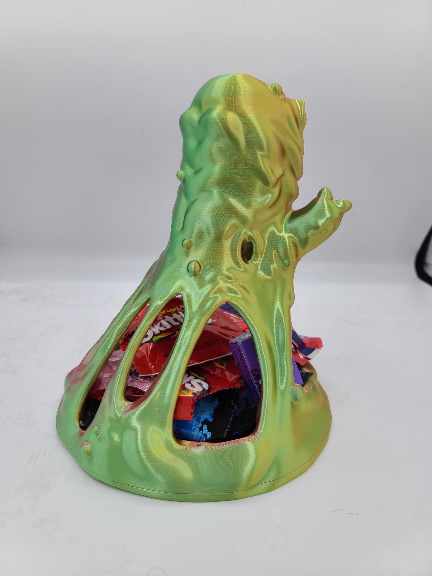 Spooky Fun Slime Monster Display with Trinket Tray 3D Print