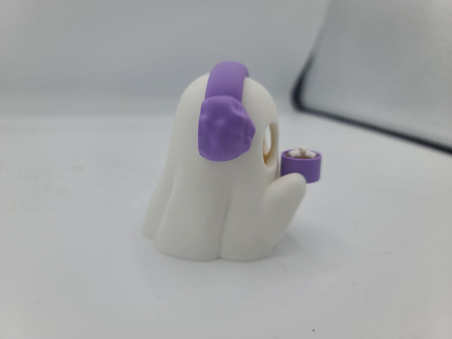 Cute Kawaii Winter Ghosty Holiday Display 3D Print (LED Tealight Included)