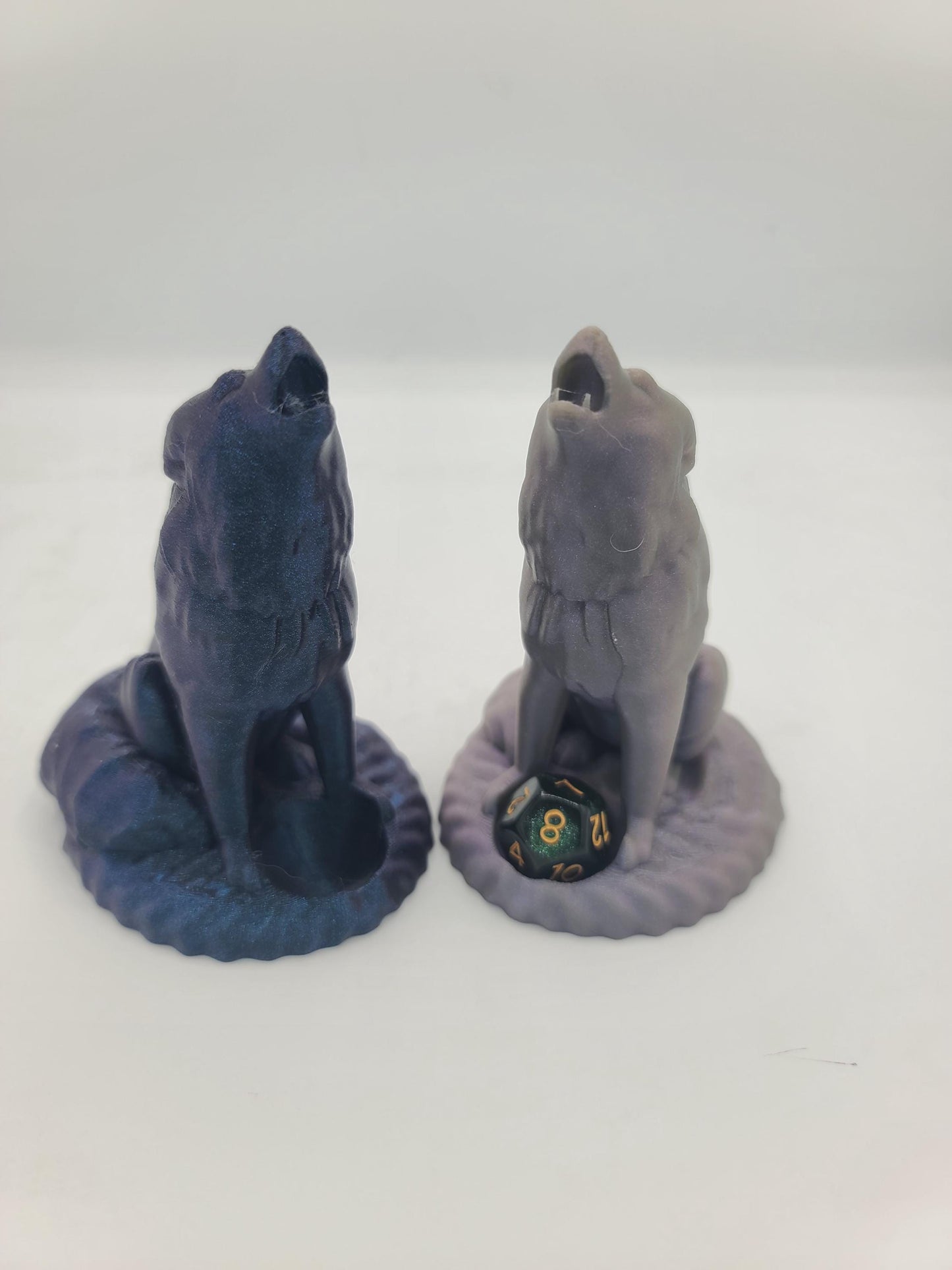 Howling Wolf Dice Guardian | 3D Print