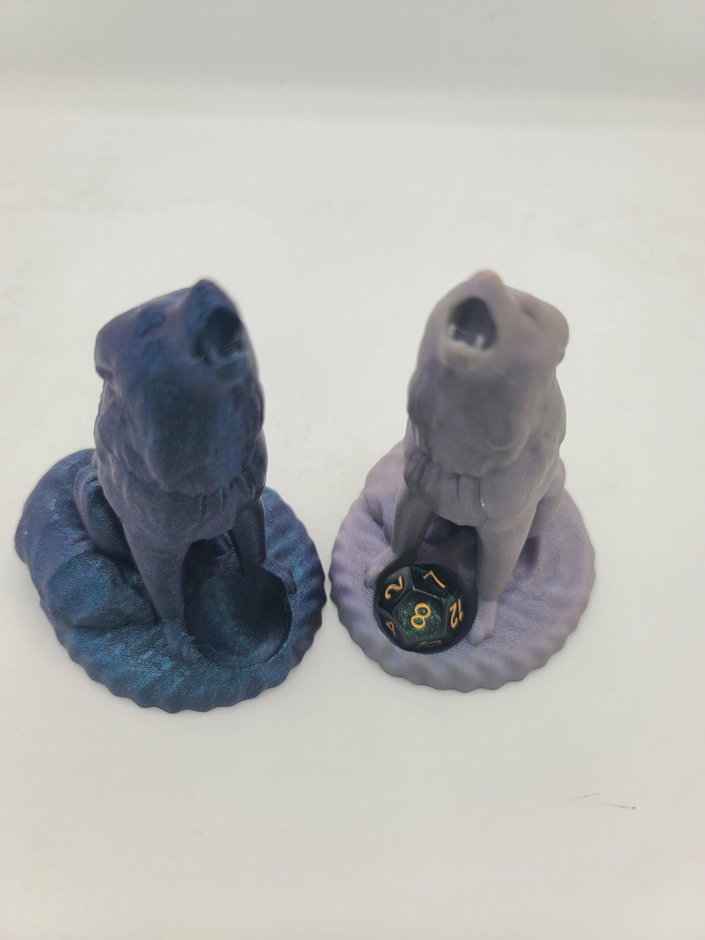 Howling Wolf Dice Guardian | 3D Print