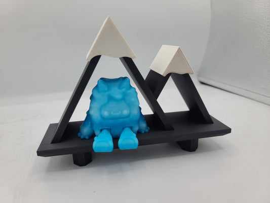 Cute Yeti Flexi 3D Print with Optional Mountain Shelf