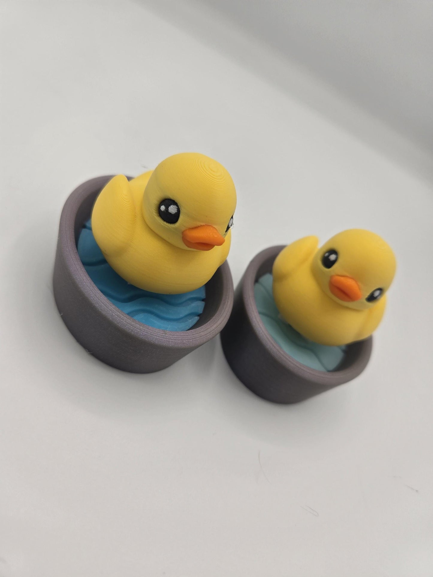 Adorable "Rubber Ducky" in a Bathtub Mechanical Clicker Fidget – 3D Printed Fun!
