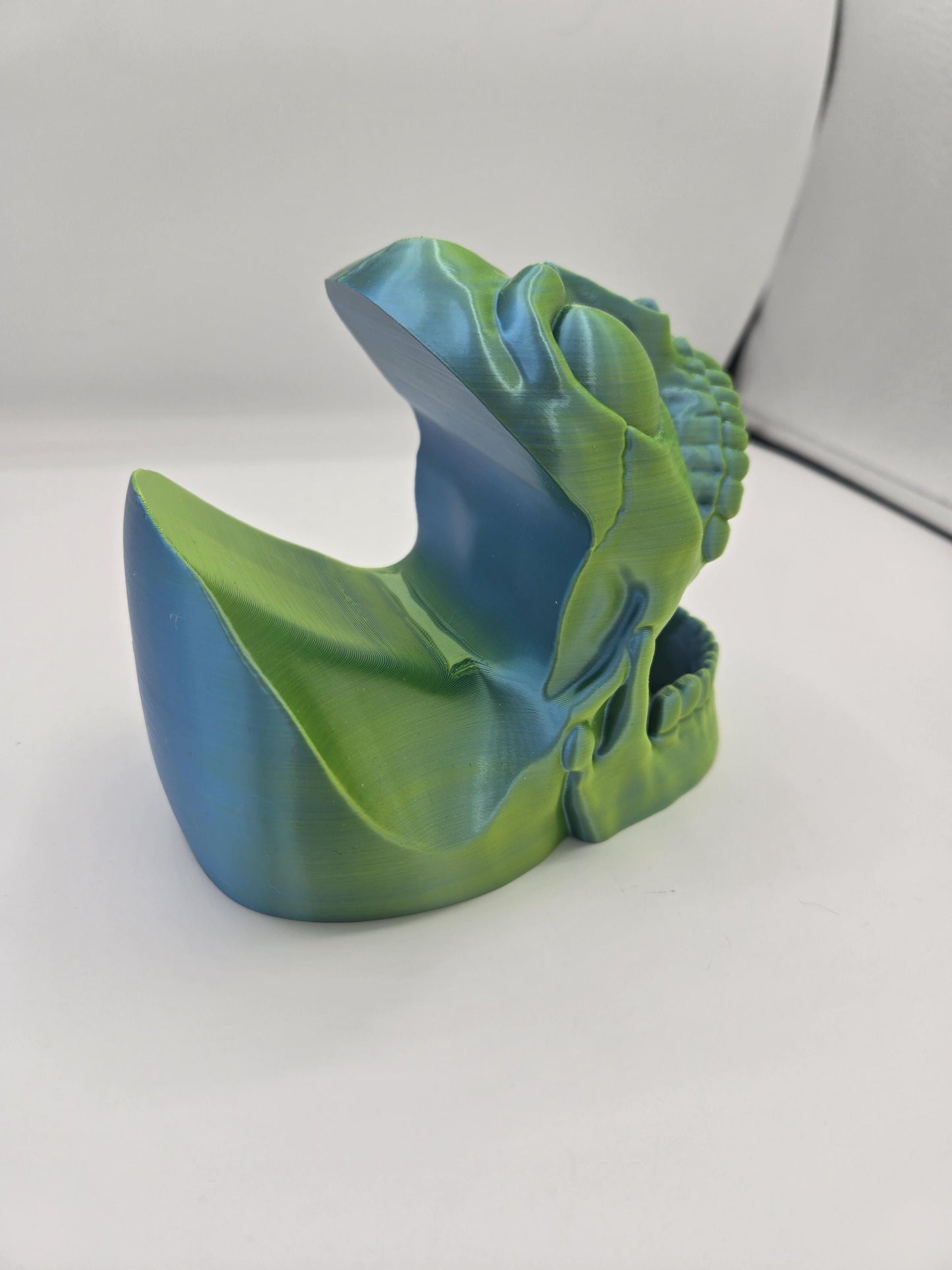 Screaming Skull Controller Holder 3D Print