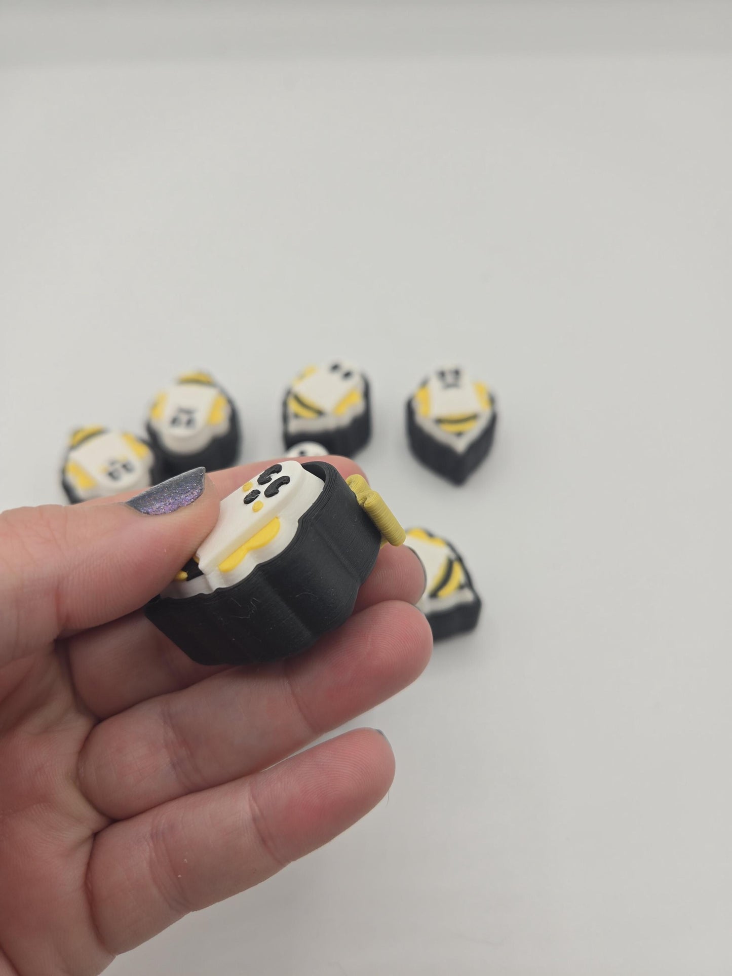 Boo Bees (Ghost Bees) Halloween Mechanical Key Fidget Clickers | 3D Print