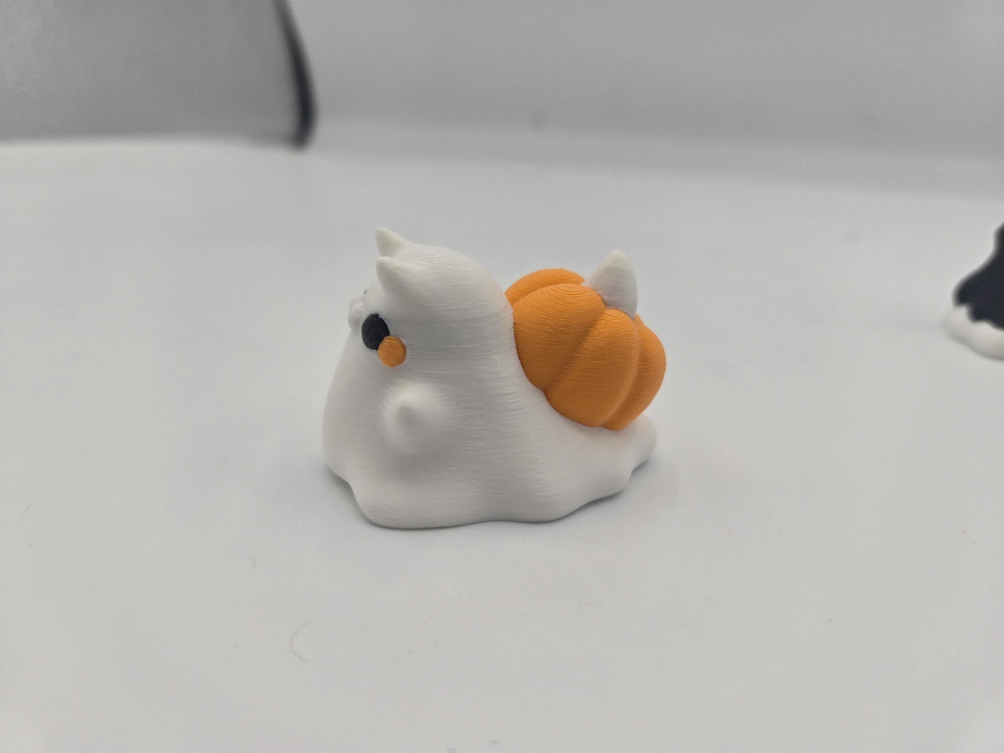 Fun Spooky Fun Tiny Ghost Snail/Slugs | Vampire, Pumpkin, Mushroom or Witchy Options | 3D Print