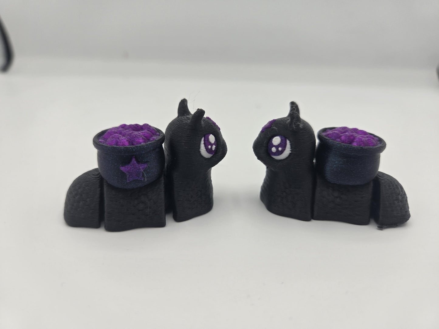 Spooky Halloween Articulated Snails | Skull, Pumpkin, or Cauldron Style | 3D Print