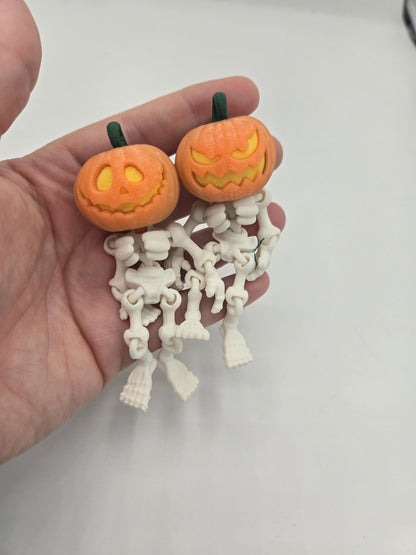Spooky Skeleton Flexi Keychain or Magnet 3D Print