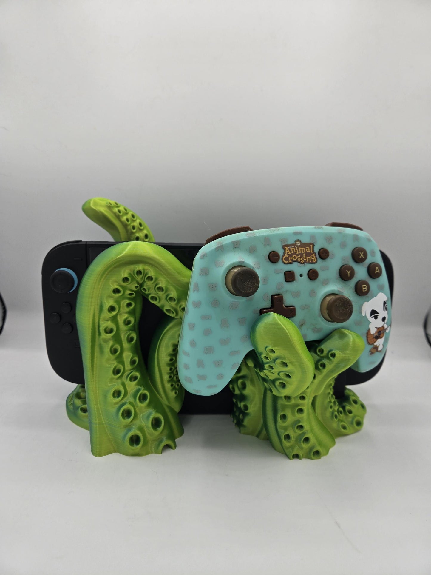 Tentacle Dock with Built In Controller Stand for Switch 2