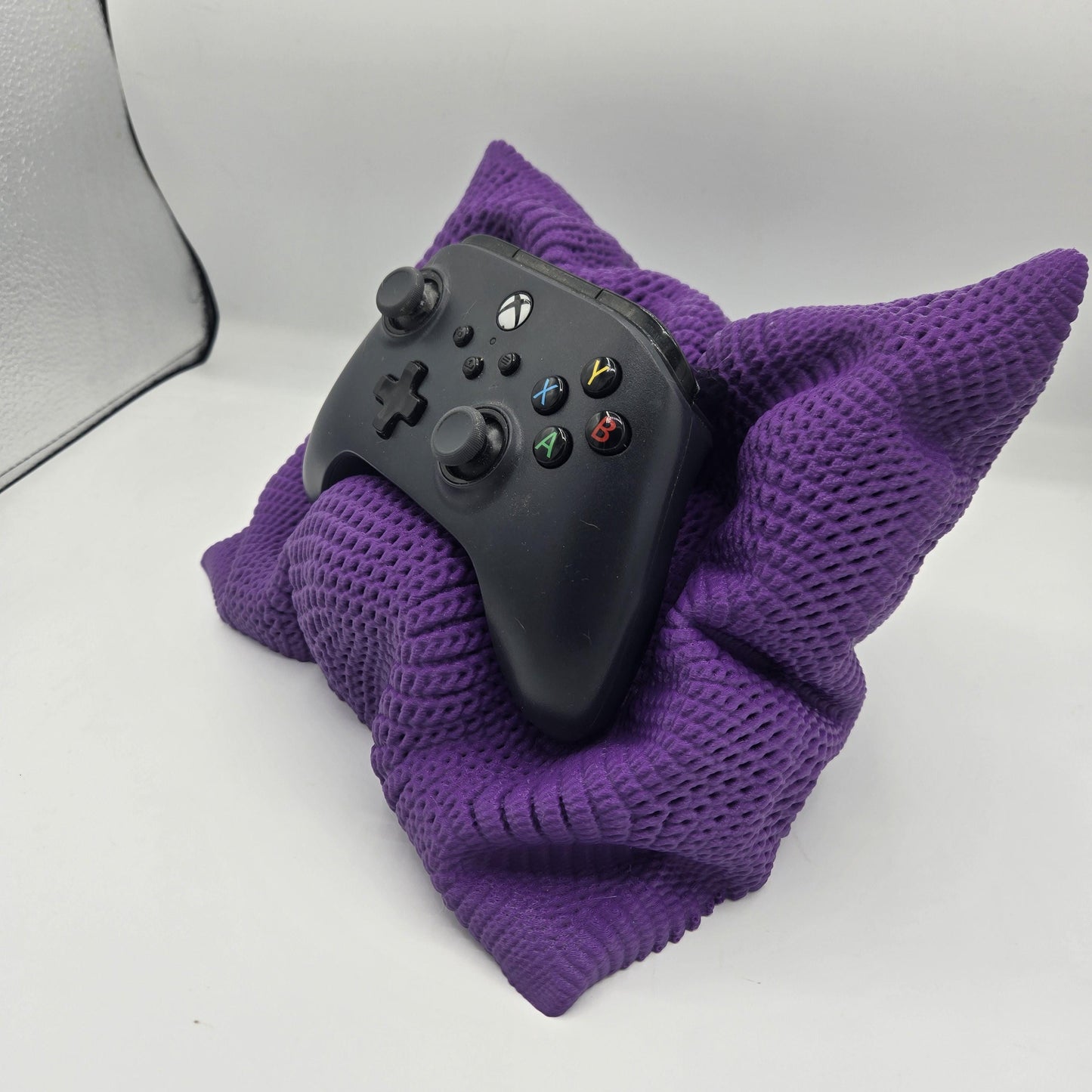 Pillow Controller Stand for Multiple Controller Styles | Two Styles: Crochet, or Regular | 3D Print