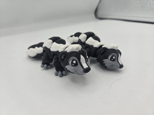 Mini Skunk Flexi | Articulated 3D Printed Animal | Custom Color Option