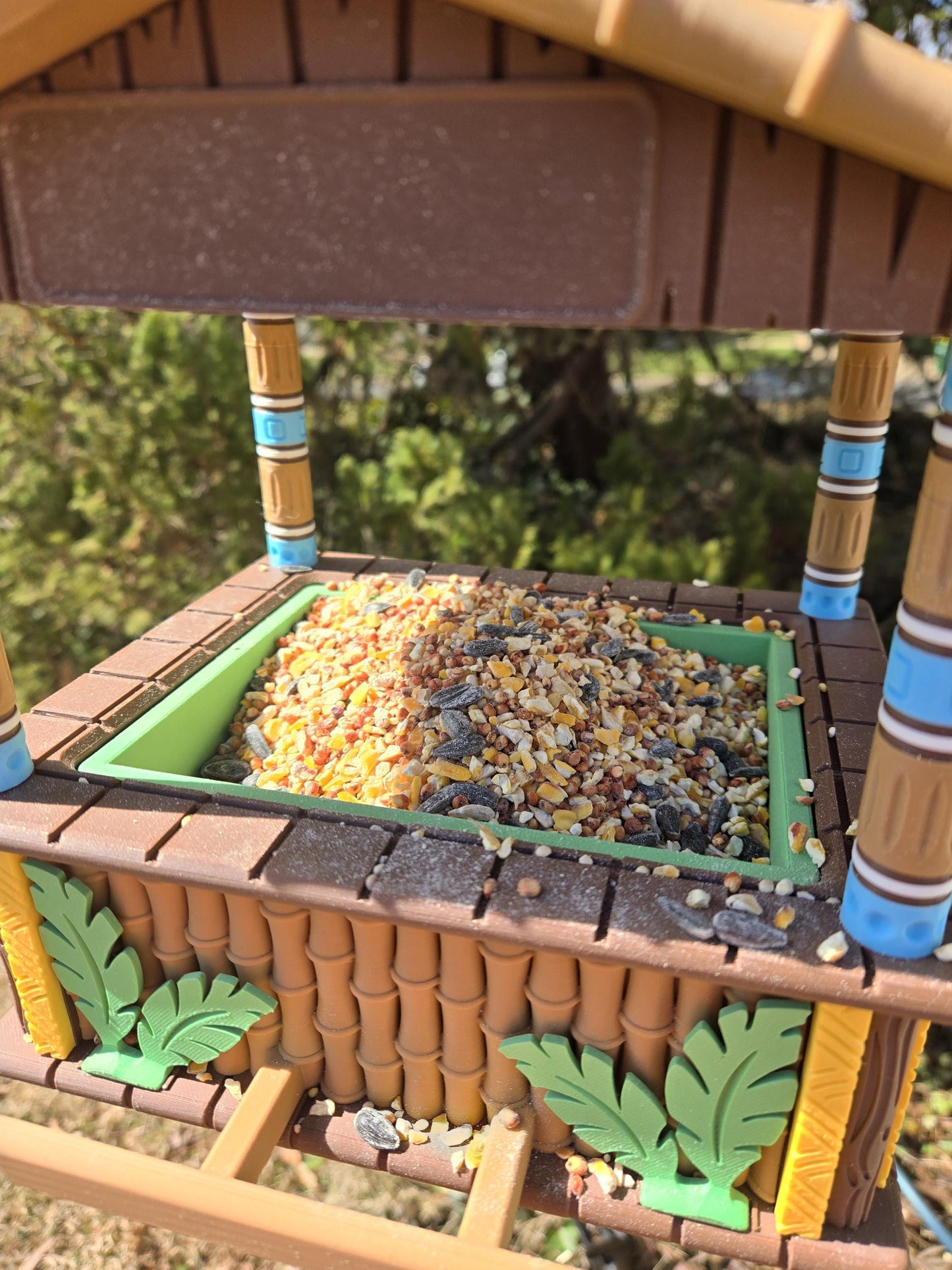 Tiki Bar Style Bird Feeder (PLA) 3D Print