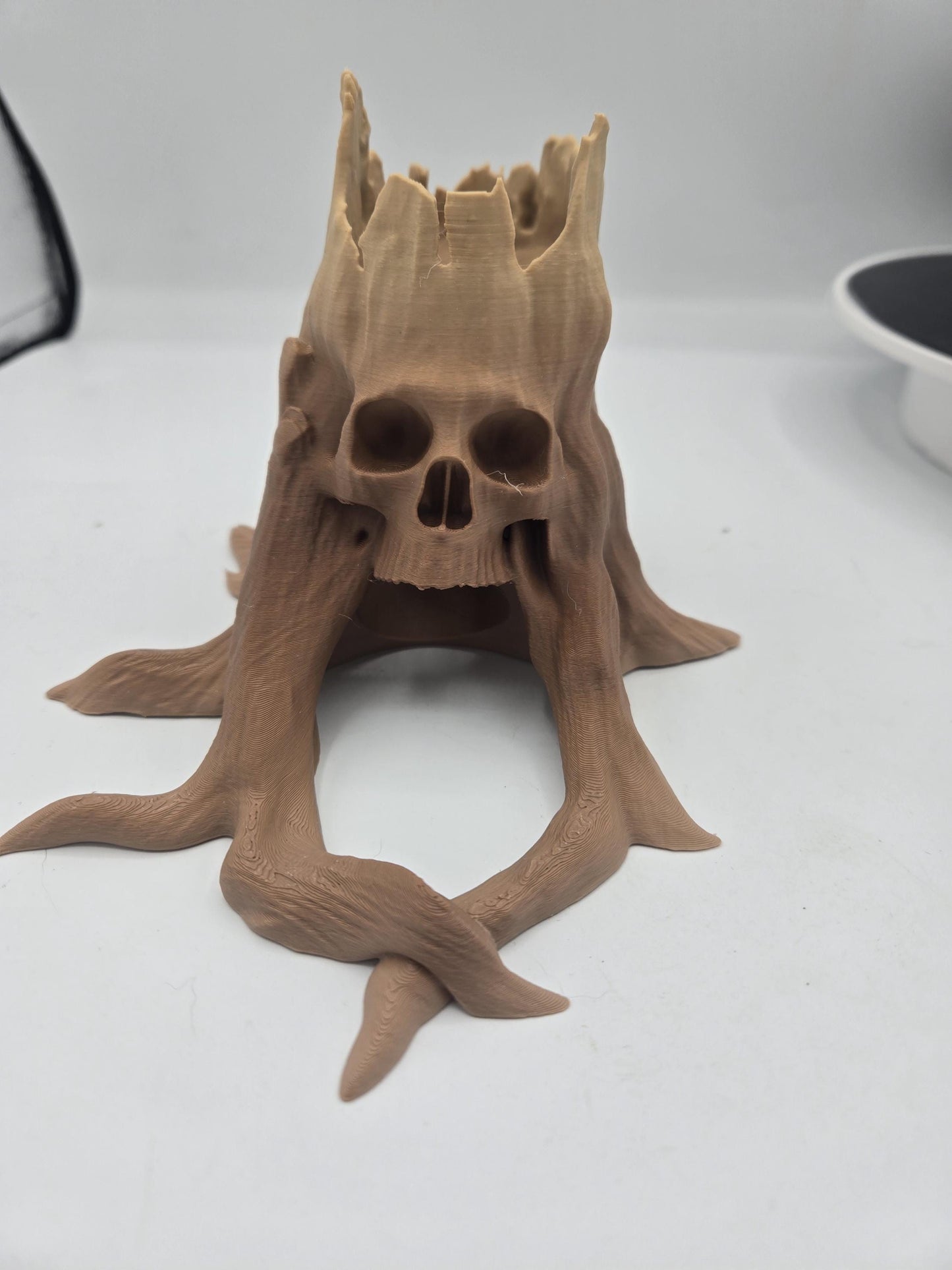Skull Tree Trunk Gothic Style Single D20 Dice Tower 3D Print